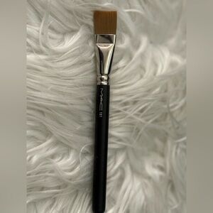 NEW-MAC 191 SQUARE FOUNDATION BRUSH